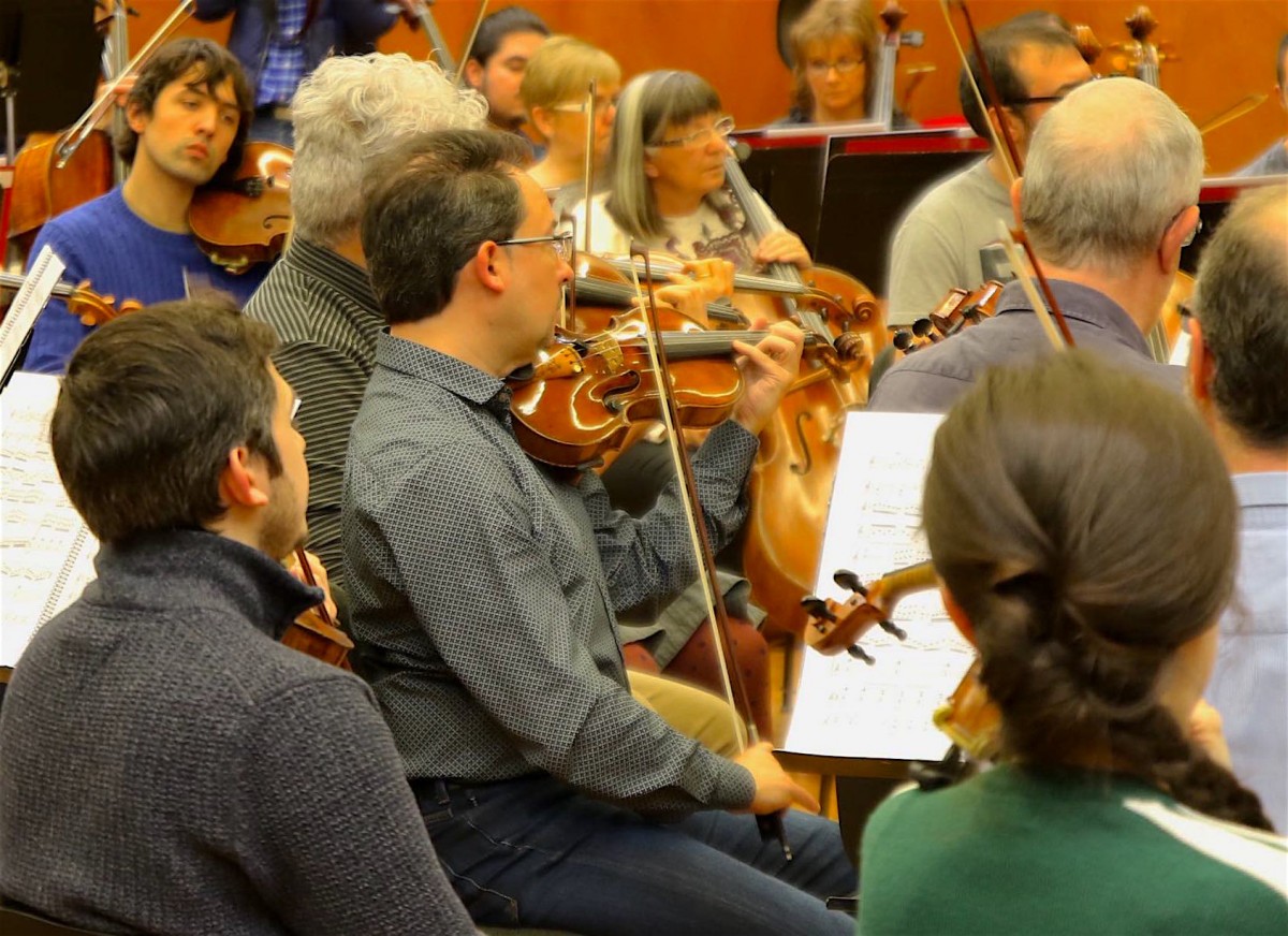 STRADIVARIUS BATEN SOINUA IZANGO DUGU BOSEKIN BATERA, MUSIKA-MÚSICA PROGRAMAN